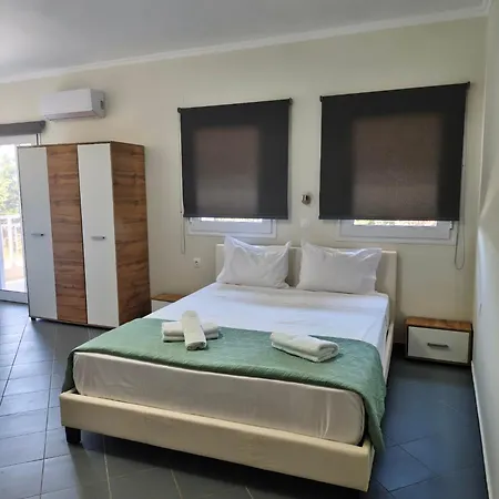 Athitos Cozy Афитос